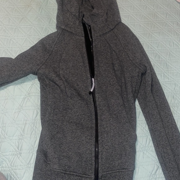 Lululemon JACKET - Picture 2 of 3